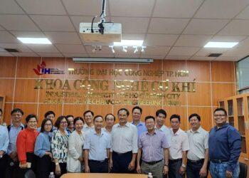 THAM QUAN MÔ HÌNH PHÒNG THÍ NGHIỆM NHÀ MÁY THÔNG MINH 4.0