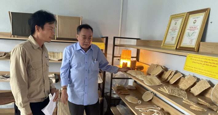 Giúp cơ sở công nghiệp nông thôn sản xuất tốt, quảng bá hay